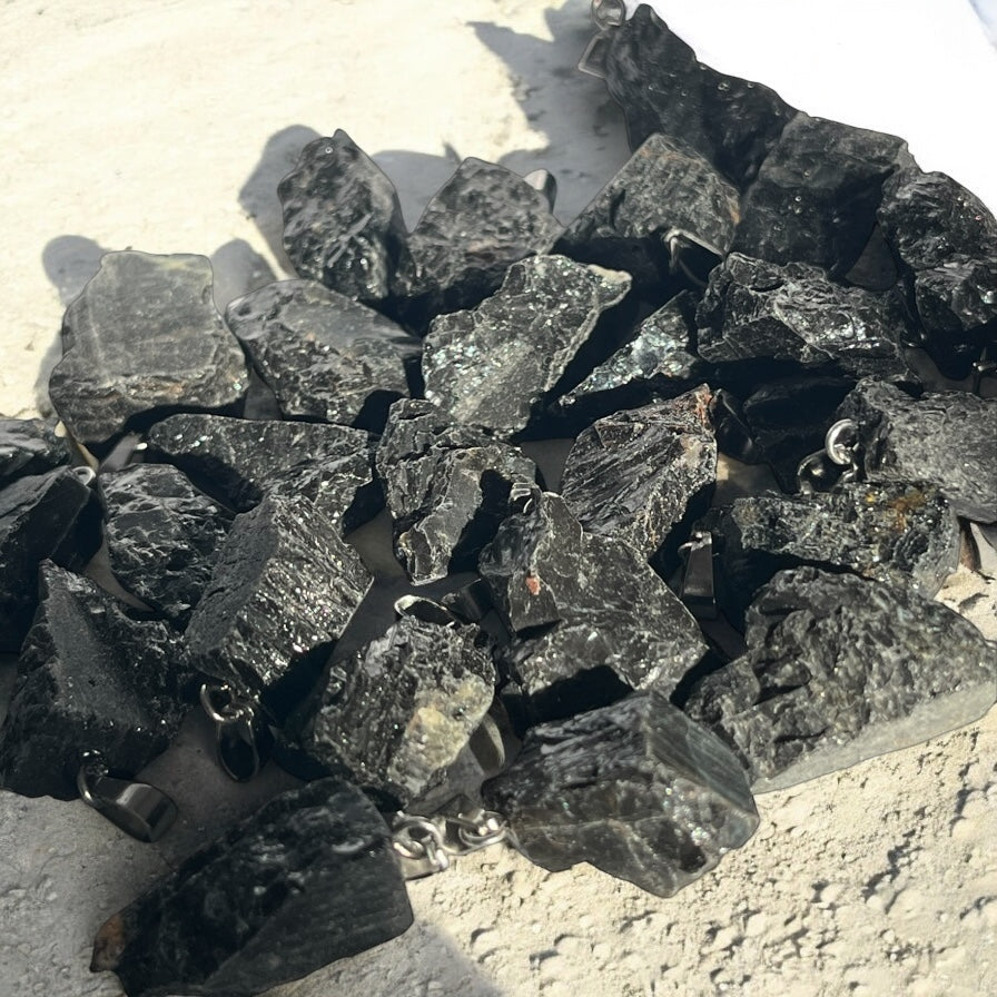 Tormalina Nera Grezza