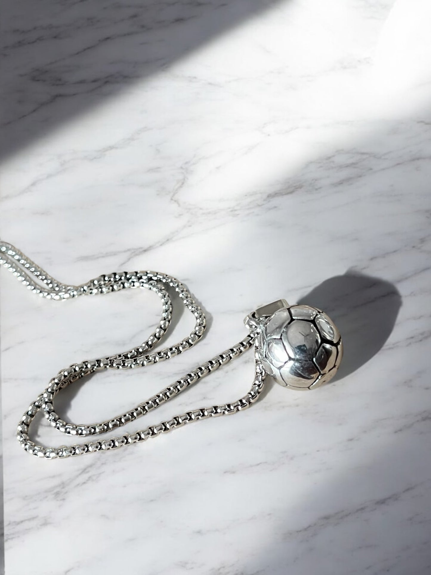 Collana Ball