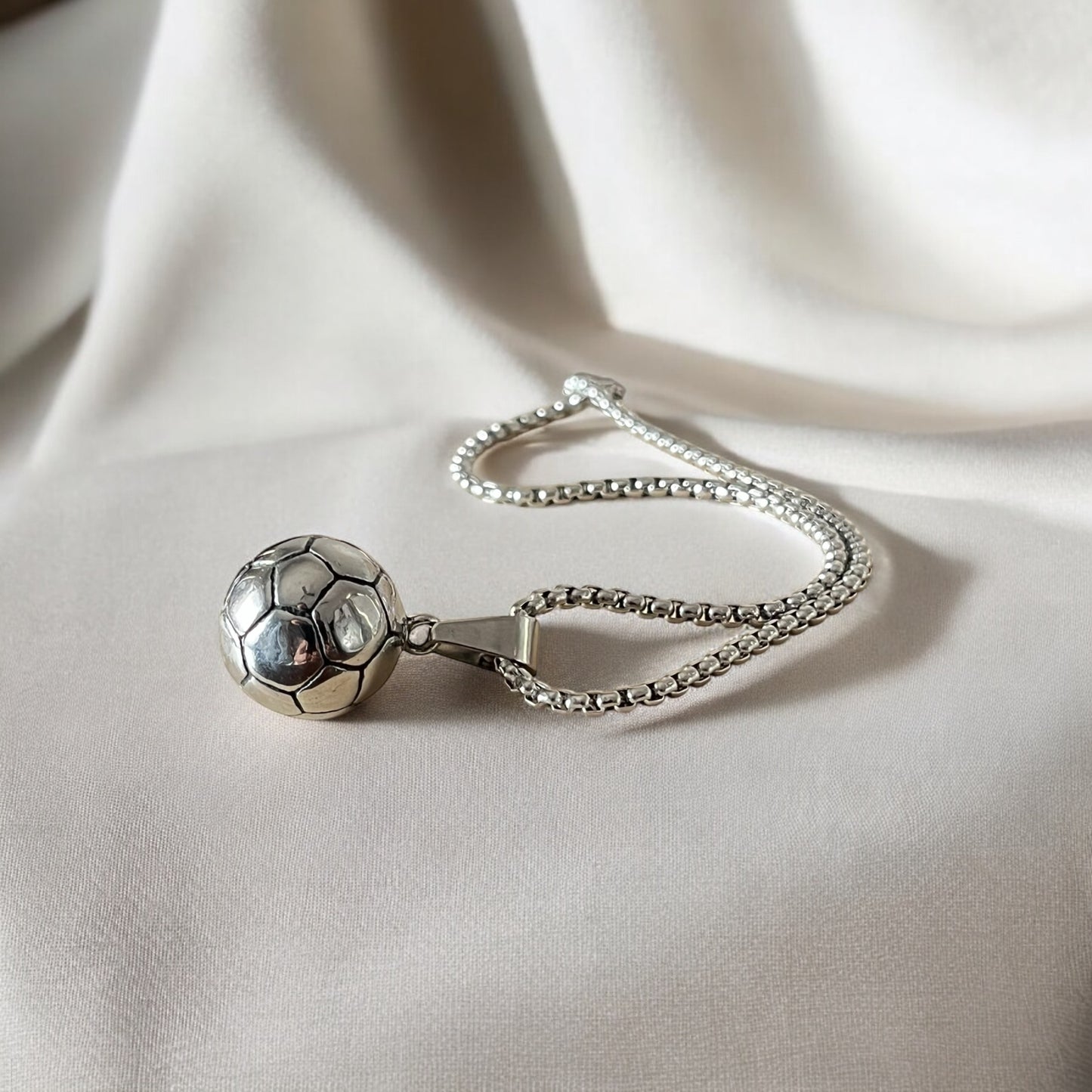 Collana Ball