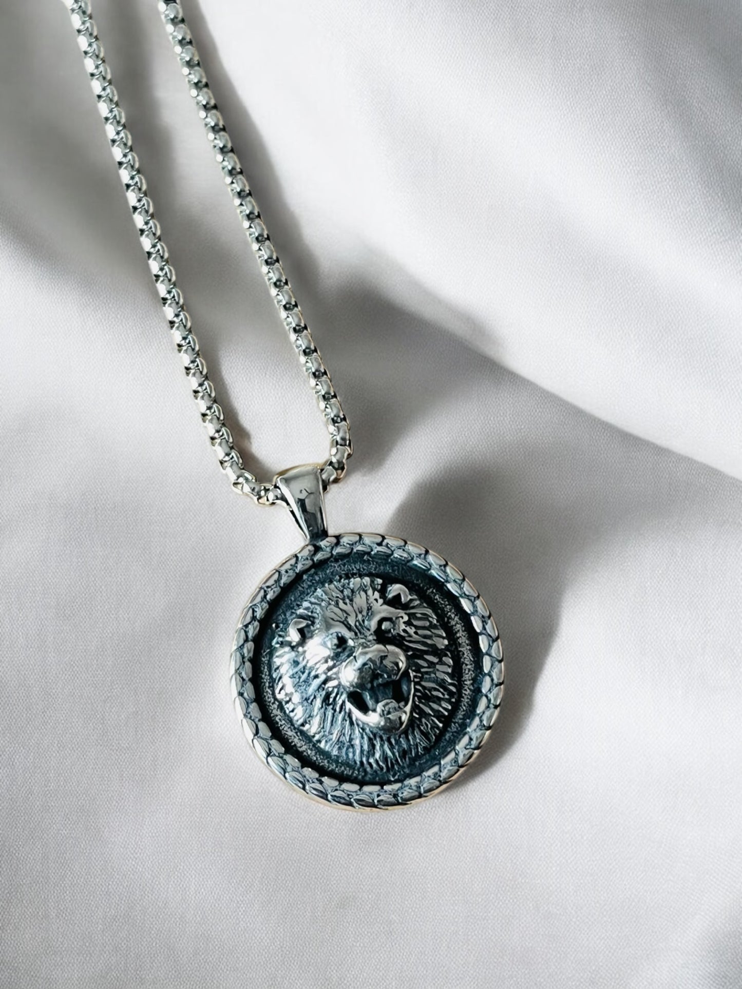 Collana Lupo