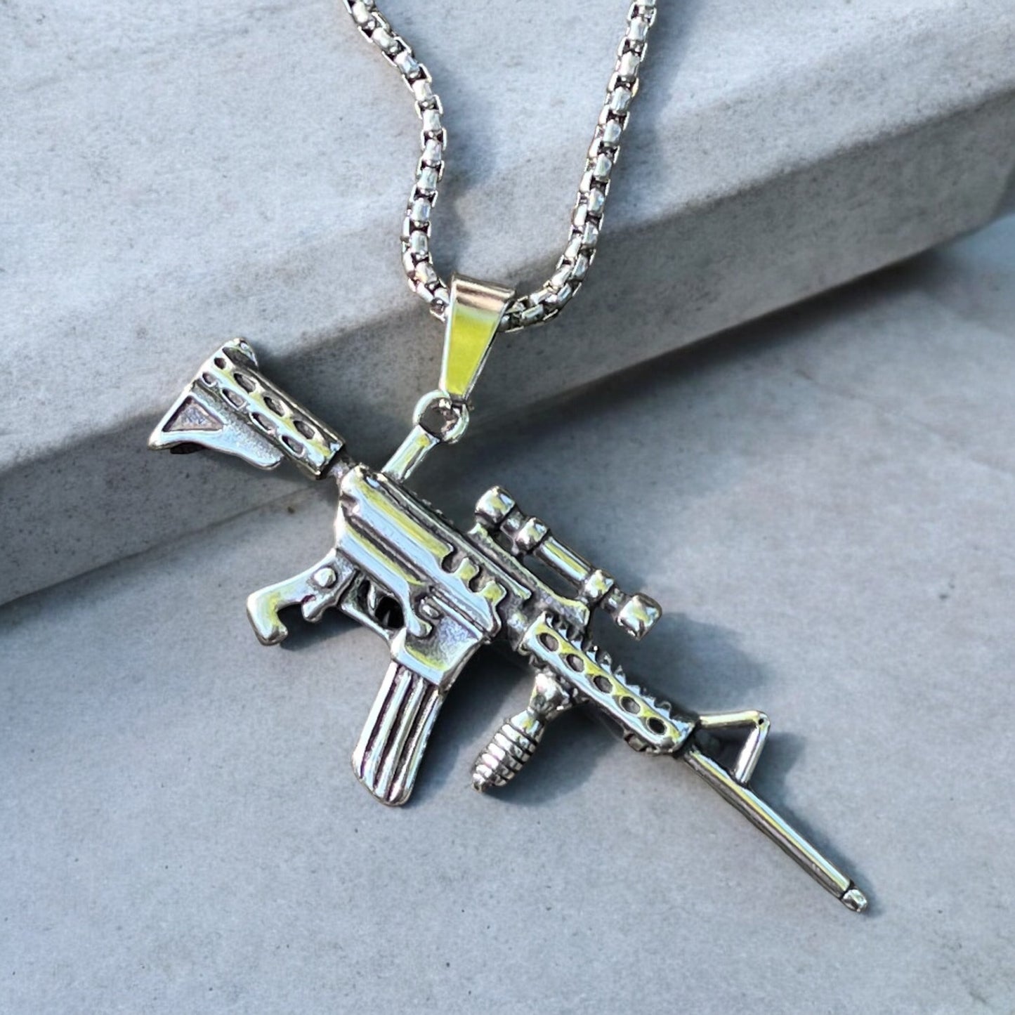 Collana kALASHNIKOV
