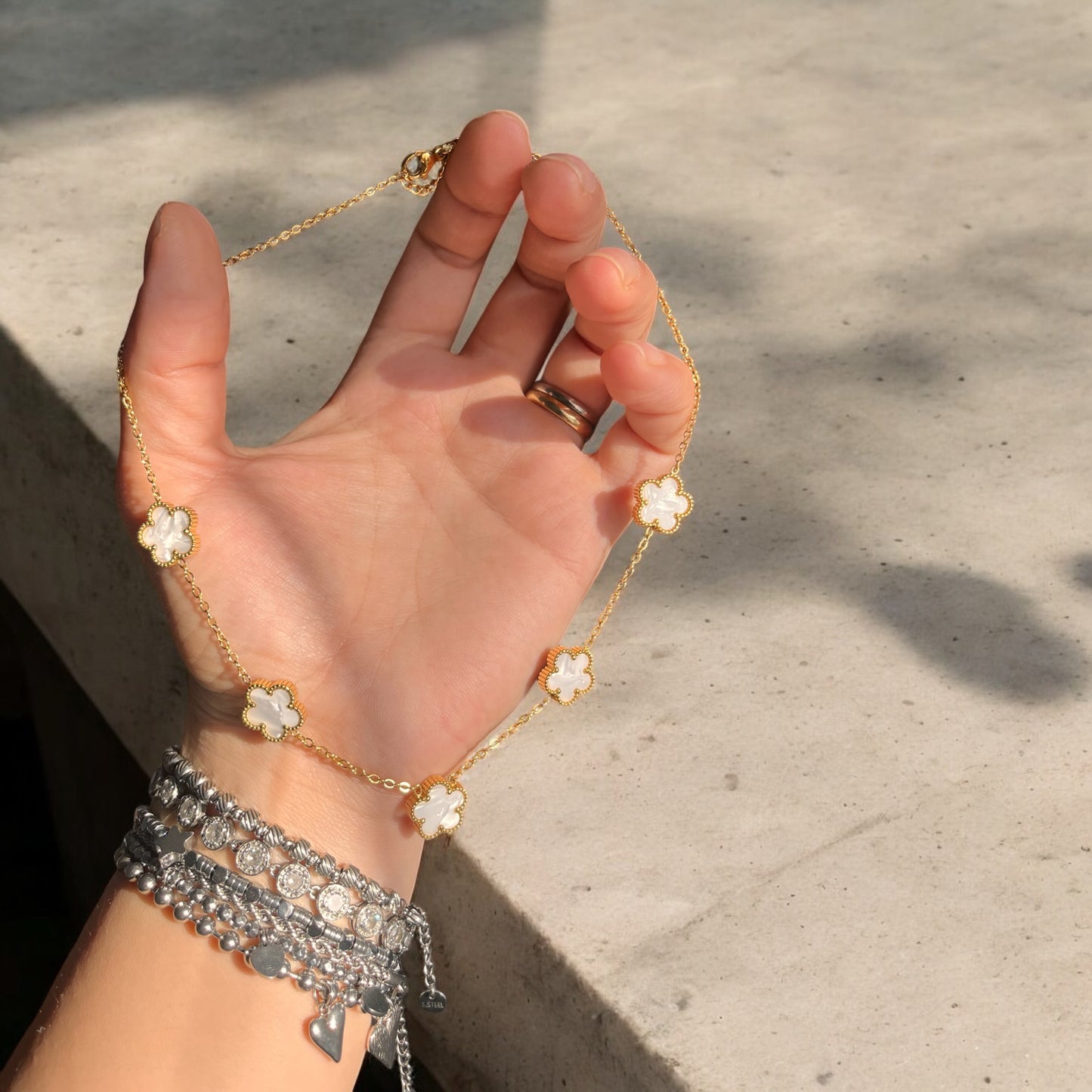 Collana Flowers