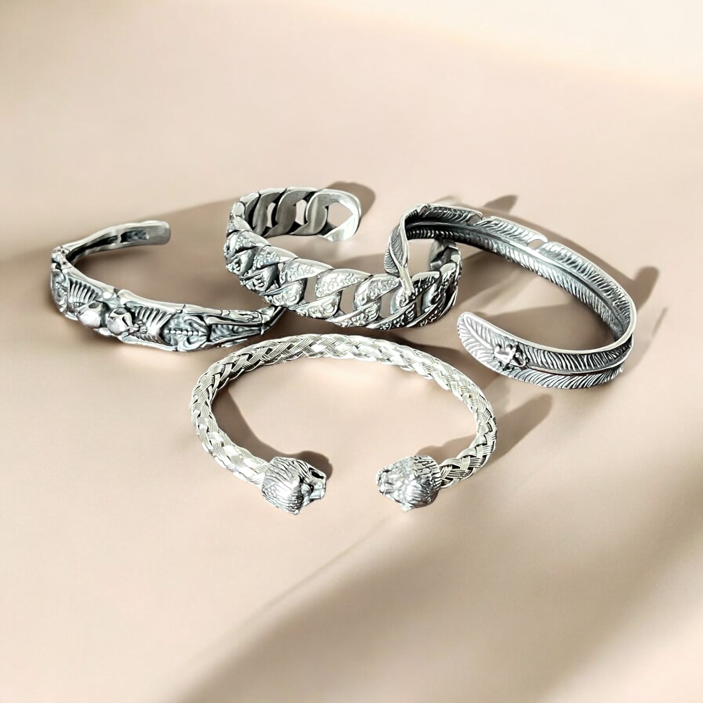 Bracciali
