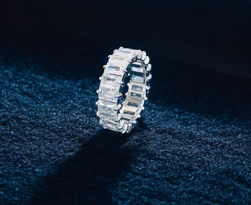 Anello Crystals