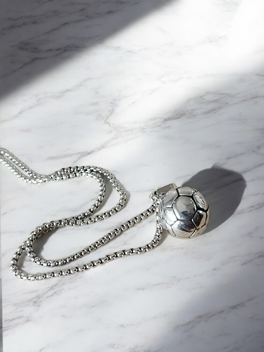 Collana Ball